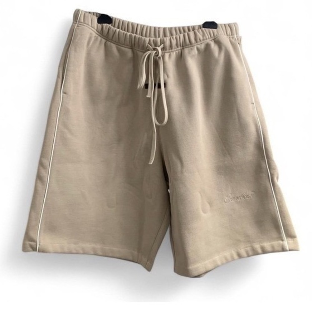 Fear of God Essentials basketball Jersey shorts in tan & cream Size Large